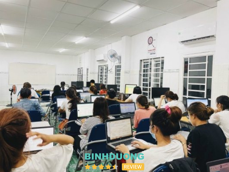 Trung tâm đào tạo Tin học Hướng Nghiệp, Đà Nẵng