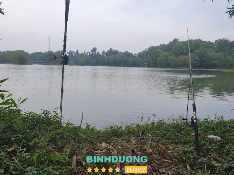 Hồ câu cá giải trí Quang Huy, Bình Dương
